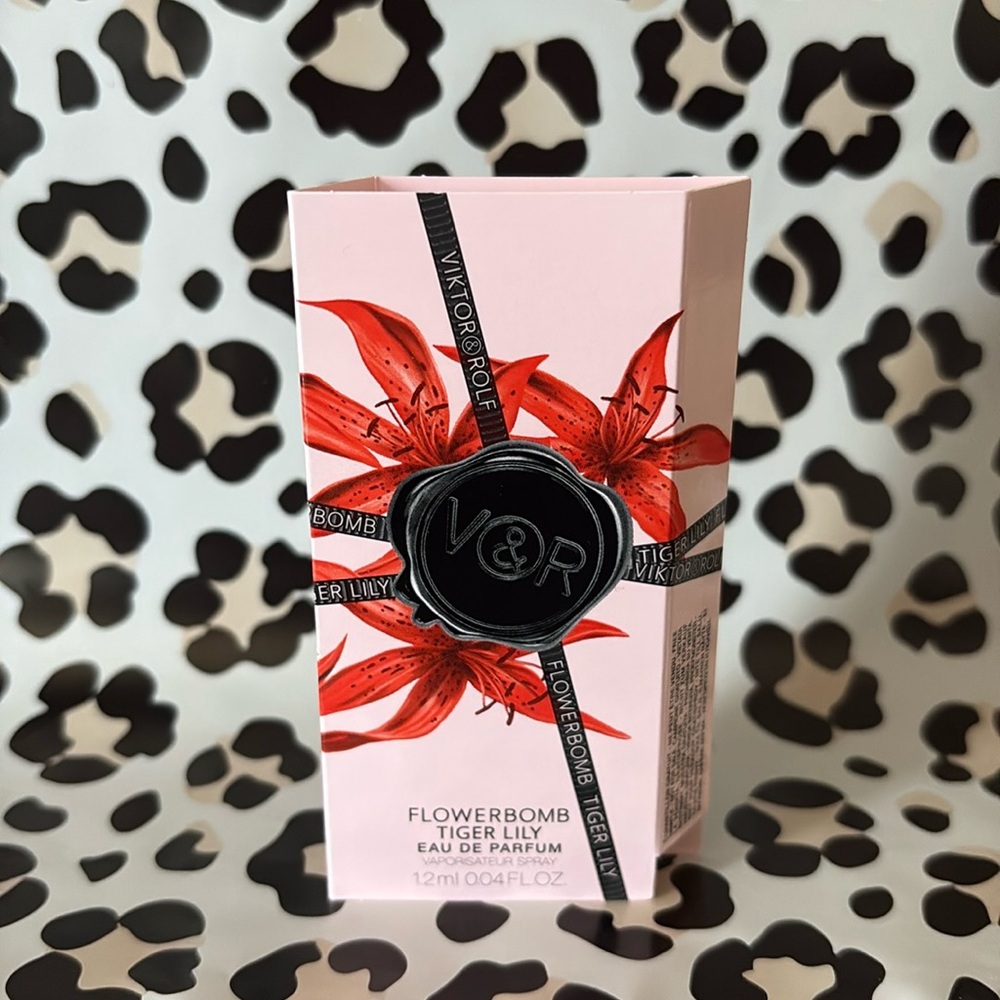 ❤️ 4 for $20 Viktor & Rolf Flowerbomb Tiger Lily Mini Travel Vial NEW